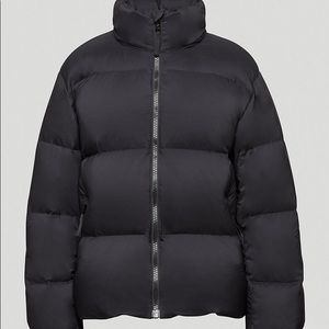 NWT TNA Aritzia Mega Puff Black size small